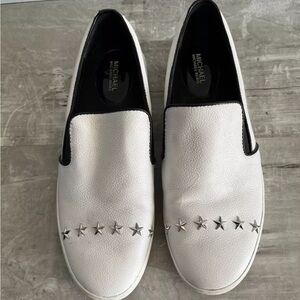 Michael kors keaton white leather w stars slip ons 8.5